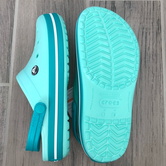 Crocs Women’s Crocsband - NEW - Picture 5 of 6